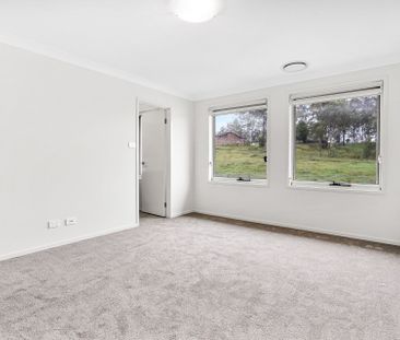 Modern & Sophisticated Home - Photo 3