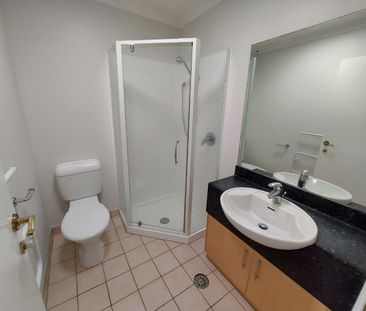 Modern Birkenhead Townhouse - Photo 6