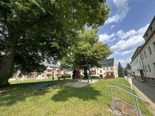 Ruhig gelegene 3-Raum-Wohnung mit Tageslichtbad - Foto 1