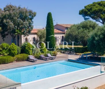 Villa avec piscine et vue époustouflante dans la baie de Cannes - Photo 3