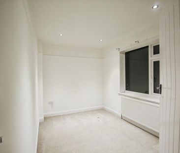 2 bedroom semi-detached house to rent - Photo 4