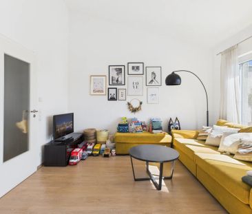 Traumhaftes Wohnen mit Dachterrasse in bester Lage des Alten Westen... - Photo 1