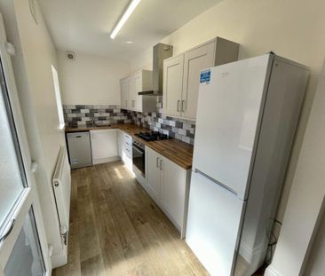 2 bedroom terraced house to rent - Photo 6