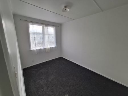 2/3 Rimutaka Street, Trentham - Photo 5