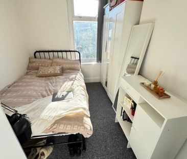 4 bedroom house to rent - Photo 4