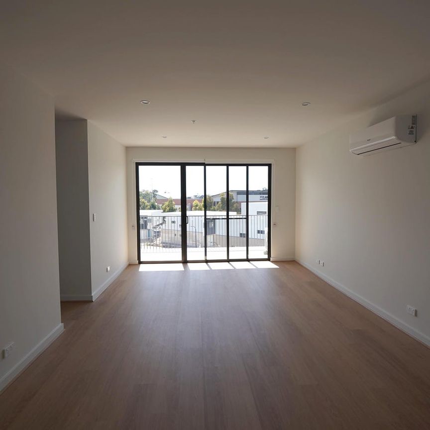 Newly constructed Affordable Apartments offering modern low maintenance living with Carpark space - Photo 1