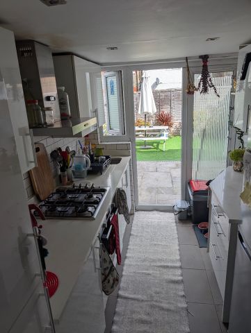 Room in a Shared Flat, Ground Floor, SW17 - Photo 5