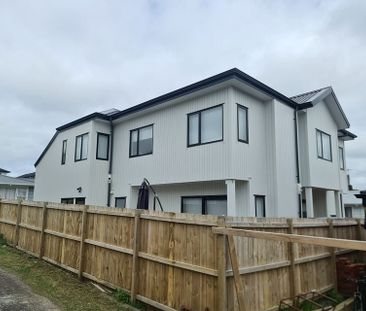 ✨ (Two Years old) 4-Bedroom Home | Prime Location✨ - Photo 6