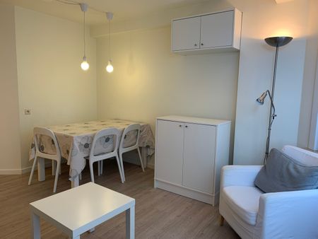 Instapklaar en gemeubeld 2-slaapkamer appartement met zijdelings zeezicht - Foto 5