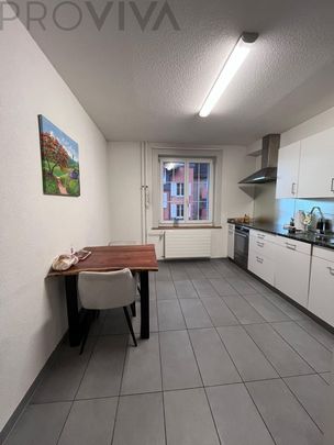 GEMÜTLICH UND AN ZENTRALER LAGE - Photo 1