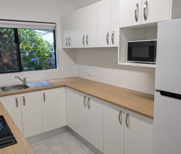 NEWLY RENOVATED CAIRNS CITY APARTMENT, IN SOUGHT LOCATION! - Photo 5