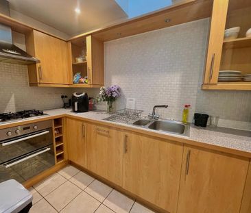 2 bedroom maisonette to rent - Photo 5