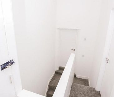 4 bedroom terraced house to rent - Photo 4
