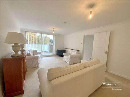 Hamilton Close, Christchurch, Dorset, BH23 - Photo 5