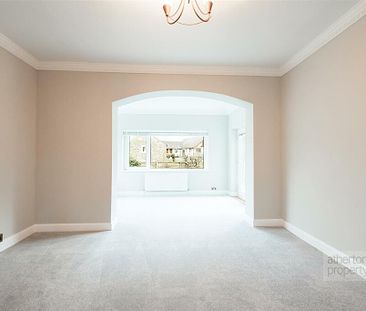 5 Bedroom Detached House on Brookes Lane, Whalley - Photo 3