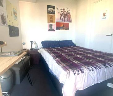 Furnished 2 bedroom in Soho - Photo 4