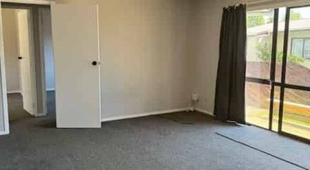 Unique Find in Kawaha Point - Photo 2