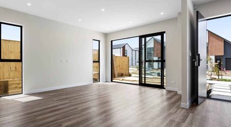 3 bedrooms with 2.5 bathrooms - Photo 4