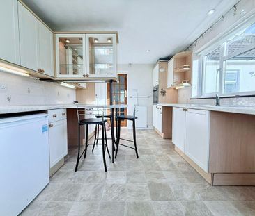 2 bedroom semi-detached bungalow to rent - Photo 6