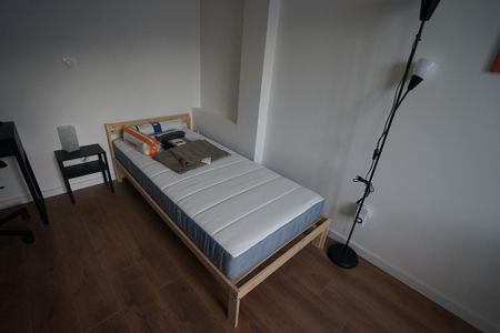 LILLE - APPARTEMENT - T1 MEUBLE - Photo 3