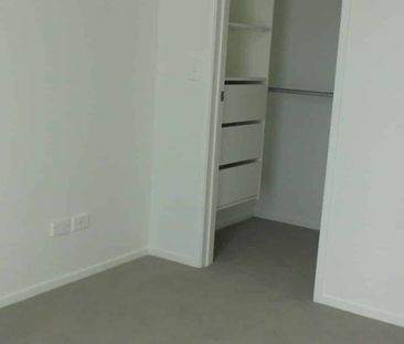Stylish 1-Bedroom Apartment in Mount Eden, Auckland - Photo 5
