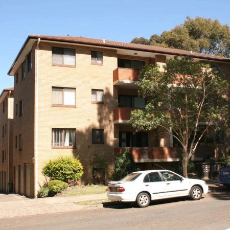 Spacious Two Bedroom Unit in Allawah - Photo 4