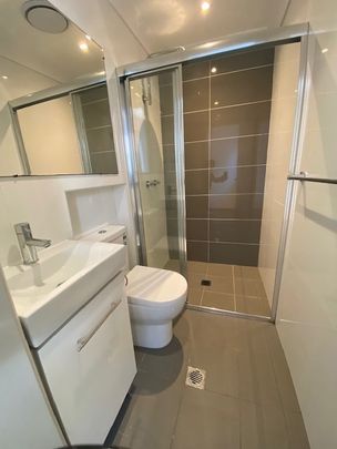 30 Birrell St, Bondi Junction NSW 2022 - House For Rent | Domain - Photo 1