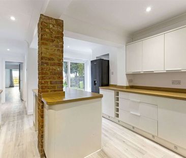 A superb detached four bedroom home with stunning views over the su... - Photo 6