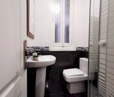 Cozy room in Madrid, Preciados Street - Photo 3