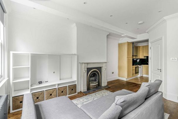 Studio to rent - Photo 1