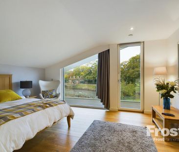 4 bedroom detached house to rent - Photo 4