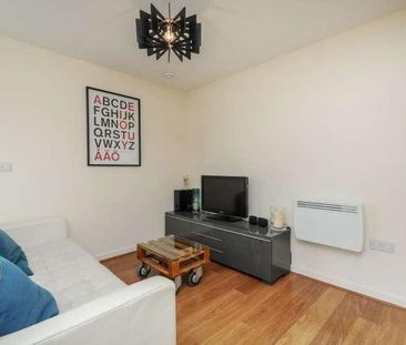 Slough, Berkshire, SL2 - Photo 1