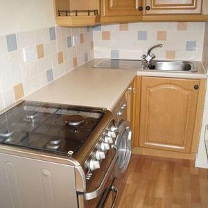 Ashvale Place, Top Floor Left, AB10 - Photo 3