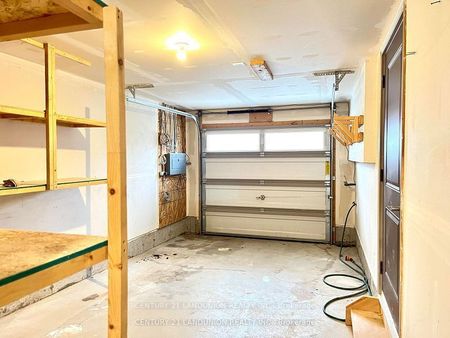 For Lease - 56 Bloom Crescent, Hamilton, Ontario - Photo 3