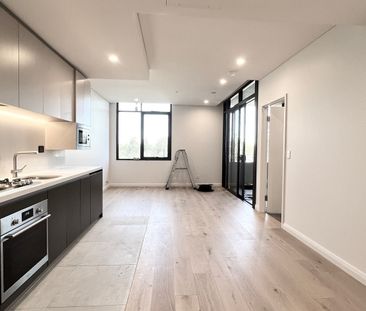 One Bedroom Apartment Plus Study For Lease - Photo 3