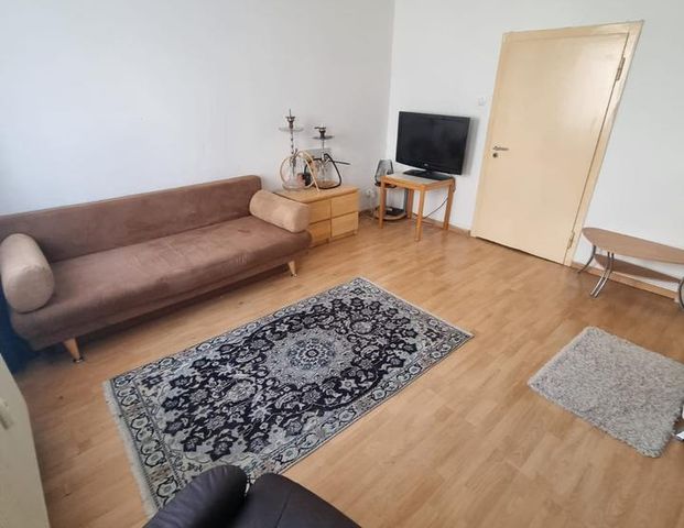 Helle 1,5-Zimmer Wohnung in Carl-Kruftstr. 8, Essen-Borbeck! - Photo 1