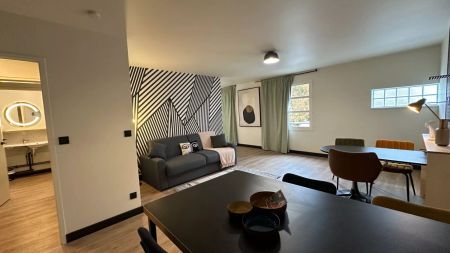 Dans résidence hôtelière, appartement meublé de 52 m2 Royalieu proche de l'ESCOM - Photo 3
