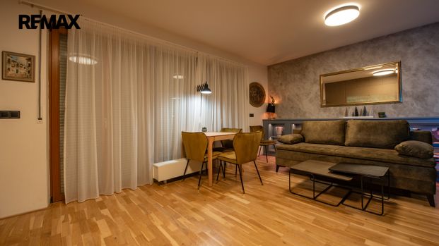 Pronájem bytu 1+kk v osobním vlastnictví 46 m², Praha 7 - Troja - Photo 1