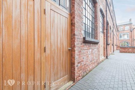 3 bedroom terraced house to rent - Photo 4