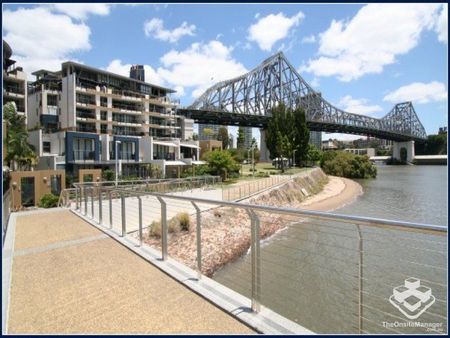 Kangaroo Point Pet Friendly UNFURNISHED 2BR 2Bathroom Stunning Apartment on the River - Photo 4