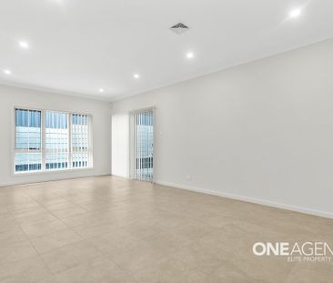 MODERN COMFORT AND STYLE IN STREAM HILL - Photo 6