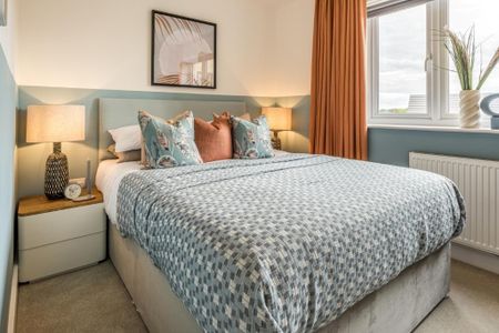 3 bedroom semi-detached house to rent - Photo 3