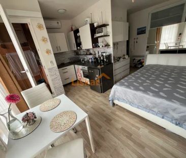 Pronájem moderního bytu 1+kk s balkonem a klimatizací (25 m - Photo 6