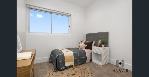 North-Facing Luxury Townhouse - Photo 1