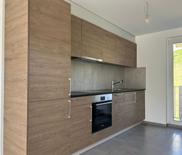 Appartement rénové de 3.5 pièces avec vue et balcons - Photo 3