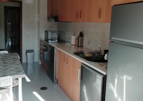 Arrendo quarto ou apartamento em Valenca