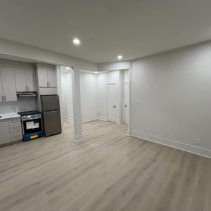 Appartement 3.5 rénové pour février 2026 - A louer • For Rent - Photo 2