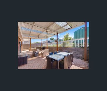 29 Austin Avenue, Campbelltown, NSW 2560 - Photo 2