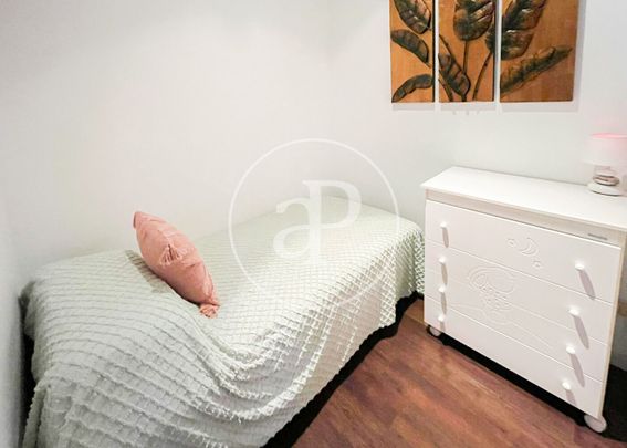 Apartment for rent in Sagrada Família - Photo 1