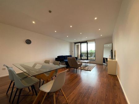 2 bed apartment to rent in Cromwell Road, London, SW7 - Photo 5